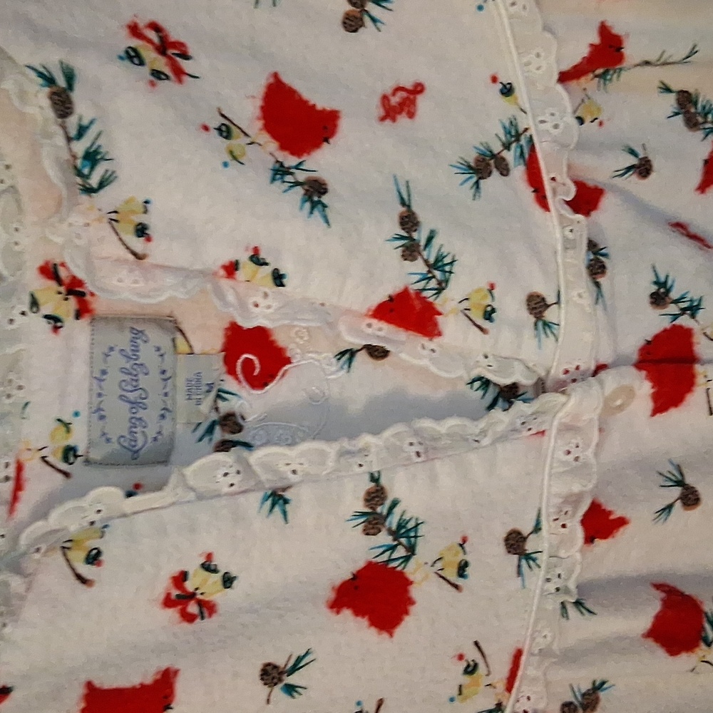 Lanz Medium White and Red Long-Sleeved Nightgown Pajamas - Picture 2 of 11